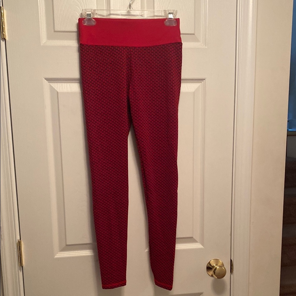 Boom Booty Red and Black Patterned Leggings…size M